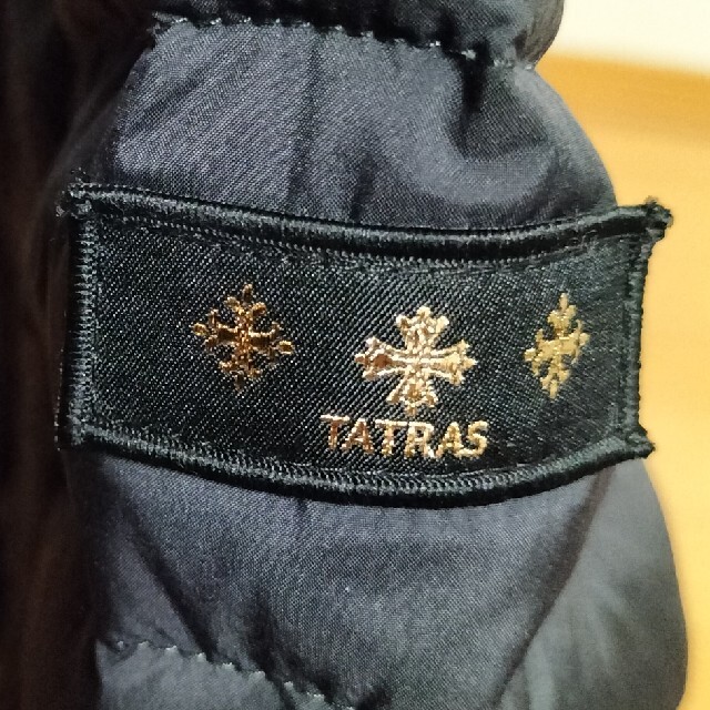 TATRAS(タトラス)の　極美品TATRASダウンコート110 キッズ/ベビー/マタニティのキッズ服女の子用(90cm~)(コート)の商品写真