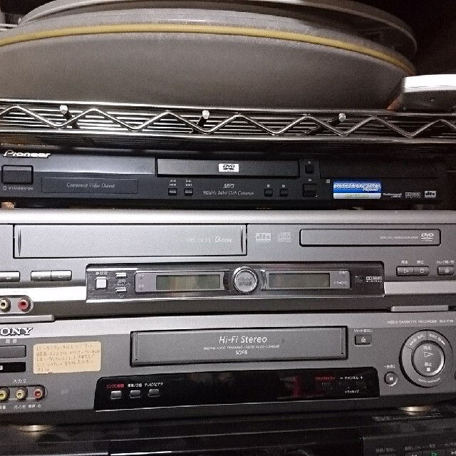 SHARP(シャープ)の【#VHS&DVD】<ジャンク>シャープDV-GH550 スマホ/家電/カメラのテレビ/映像機器(DVDプレーヤー)の商品写真