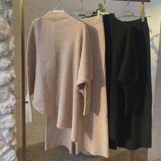 ルームサンマルロクコンテンポラリー(room306 CONTEMPORARY)の完売品Loose Lib Knit Set-up (セット/コーデ)