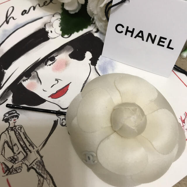 CHANEL❤️激レア????CCマークカメリア❤️ヘアピン????アイボリー 2