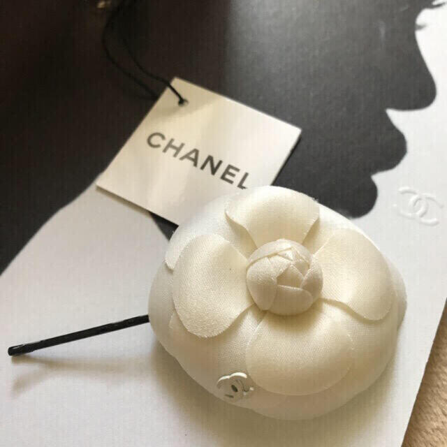 CHANEL❤️激レア????CCマークカメリア❤️ヘアピン????アイボリー