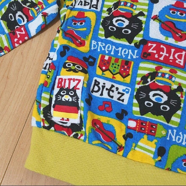 Bit'z(ビッツ)のよしみん様専用！　　USED　ビッツ　パーカー　90 キッズ/ベビー/マタニティのキッズ服男の子用(90cm~)(Tシャツ/カットソー)の商品写真