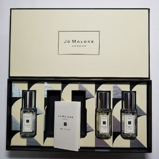 Jo Malone(ジョーマローン)の☆値下げ☆Jo Malone2020クリスマスコロン未使用3本 コスメ/美容の香水(香水(女性用))の商品写真