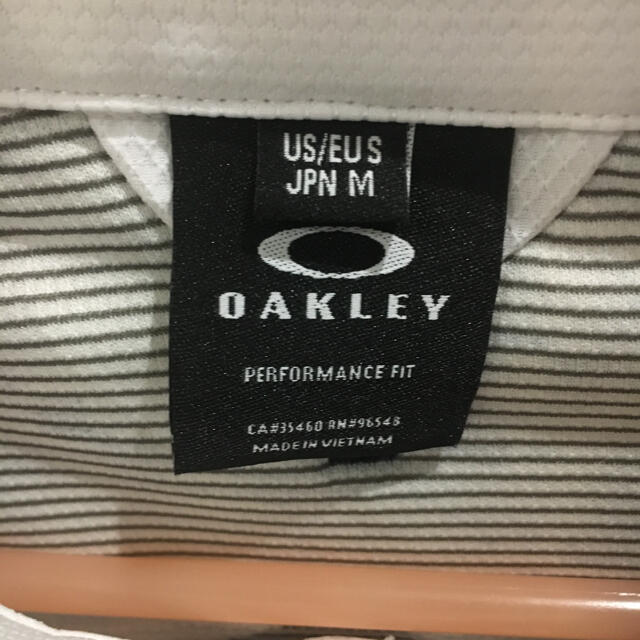 Oakley(オークリー)の専用出品　オークリー　ゴルフウェア　長袖　Sサイズ スポーツ/アウトドアのゴルフ(ウエア)の商品写真