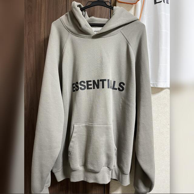 FEAR OF GOD(フィアオブゴッド)のESSENTIALS パーカー メンズのトップス(パーカー)の商品写真