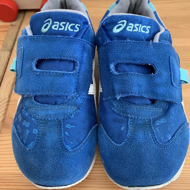 asics(アシックス)のアシックス　20 cm スニーカー　青 キッズ/ベビー/マタニティのキッズ靴/シューズ(15cm~)(スニーカー)の商品写真