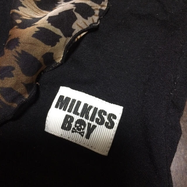 MILKISS Ｔシャツ 100 男女 キッズ/ベビー/マタニティのキッズ服女の子用(90cm~)(Tシャツ/カットソー)の商品写真