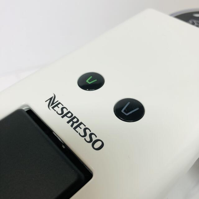 Nestle(ネスレ)のネスプレッソ カプセル式コーヒーメーカー エッセンサ ミニ ホワイト C30 スマホ/家電/カメラの調理家電(エスプレッソマシン)の商品写真