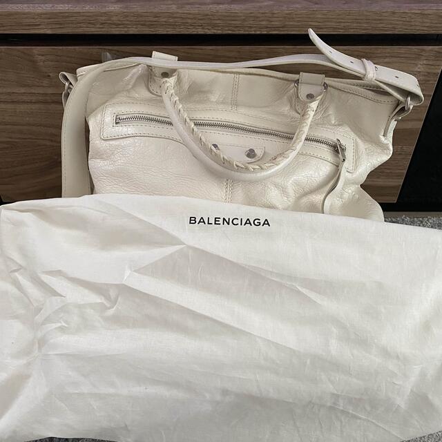 BALENCIAGA バレンシアガ　トートバッグホワイト　大特価夏季SALE