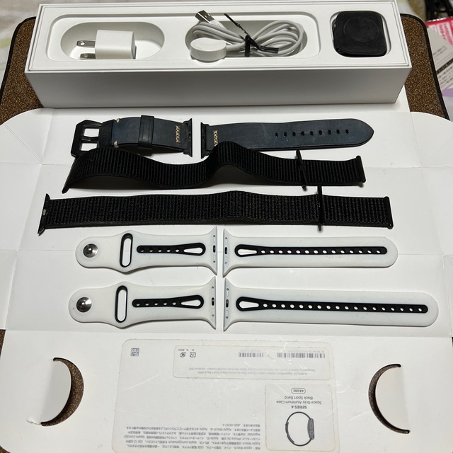 Apple Watch(アップルウォッチ)のApple Watch series4 44mm アルミ グレイ GPS メンズの時計(腕時計(デジタル))の商品写真