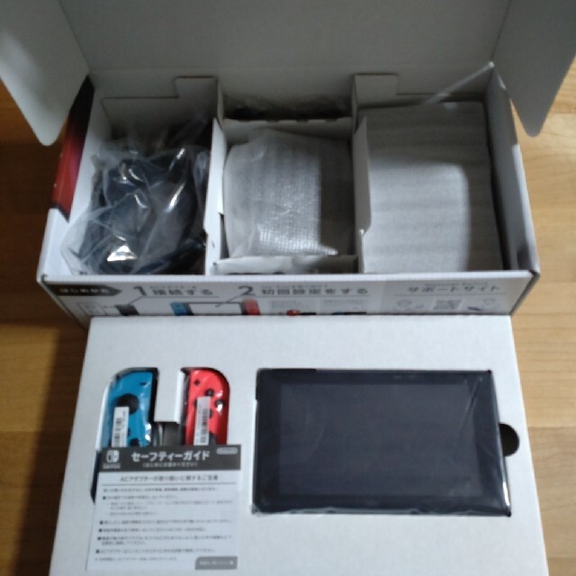 Nintendo Switch 本体　 ニンテンドースイッチエンタメ/ホビー