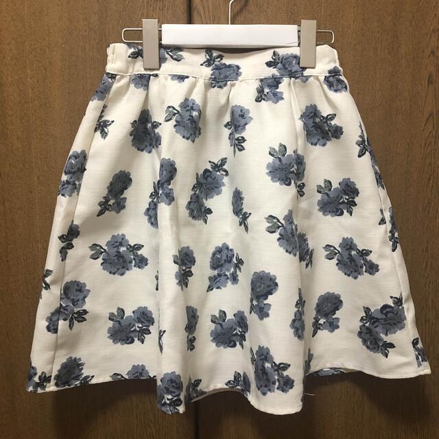 ZARA(ザラ)の花柄スカート　ミニスカート　韓国 レディースのスカート(ミニスカート)の商品写真