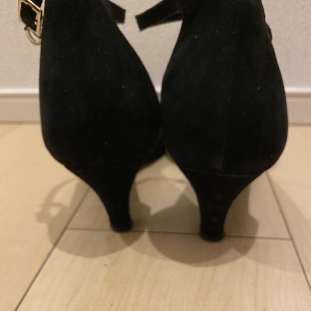 RANDA(ランダ)の黒 スエードストラップパンプス レディースの靴/シューズ(ハイヒール/パンプス)の商品写真