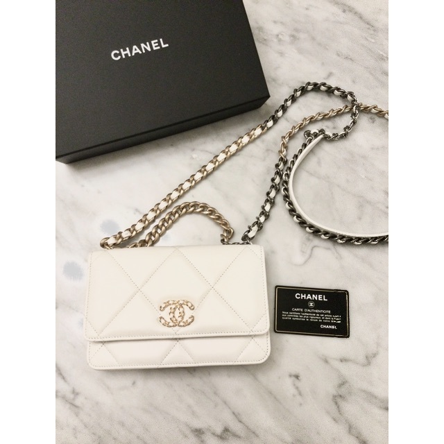 CHANEL - 新品同様♢CHANEL♢シャネル19 チェーンウォレット