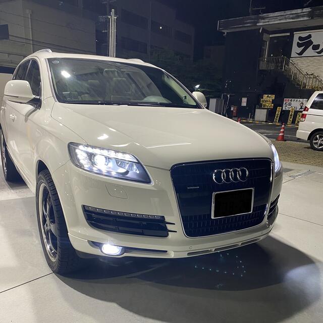 AUDI(アウディ)の売れました！　アウディ　Q7 超希少左ハンドル　パノラマサンルーフ 自動車/バイクの自動車(車体)の商品写真