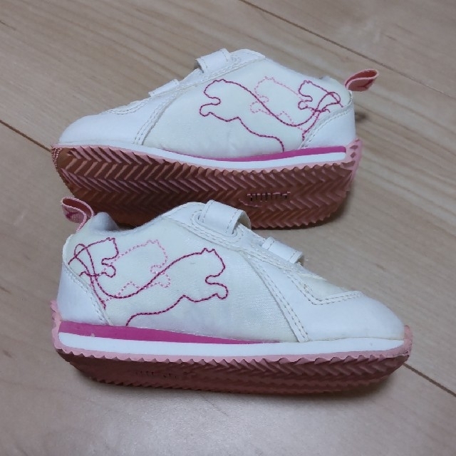 PUMA(プーマ)の専用★ベビーシューズ　ファーストシューズ　女の子　PUMA　12cm キッズ/ベビー/マタニティのベビー靴/シューズ(~14cm)(スニーカー)の商品写真