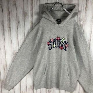 ステューシー　ワンポイント刺繍ロゴ　即完売品　スウェット　STUSSY