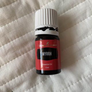 ヤングリヴィング　ミルラ5ml(エッセンシャルオイル（精油）)