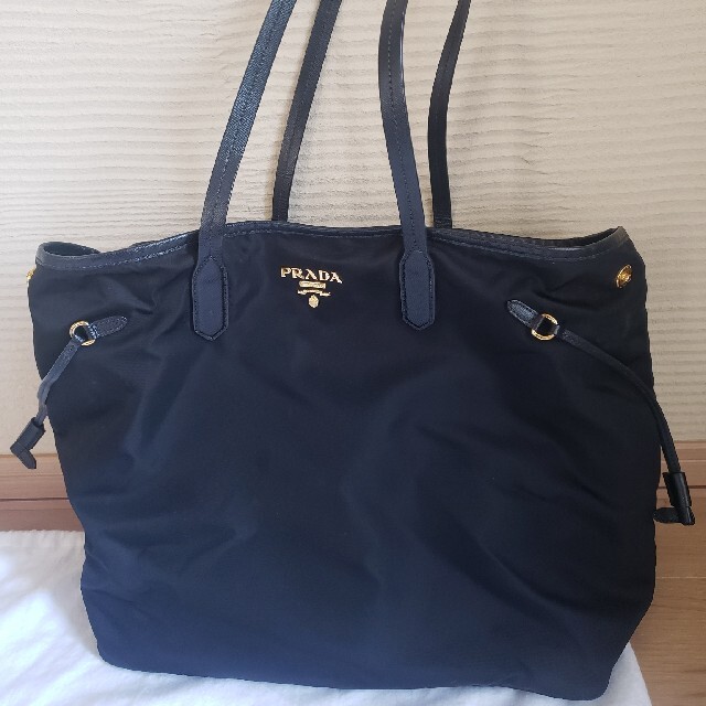 PRADA(プラダ)のPRADAトートバッグ♪ レディースのバッグ(トートバッグ)の商品写真