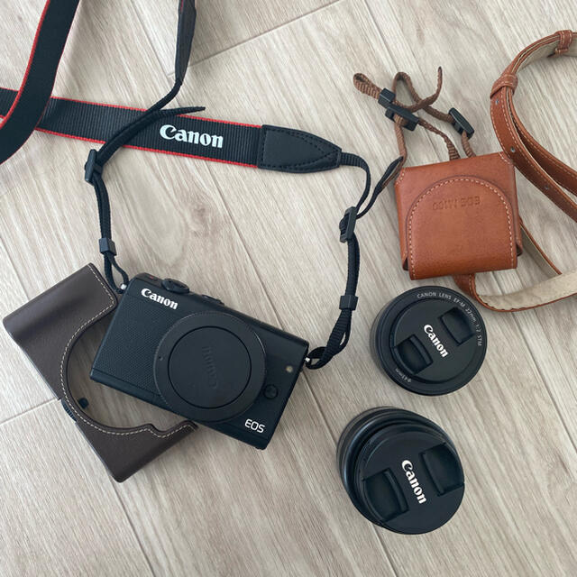Canon EOS M100 ミラーレス一眼レフカメラスマホ/家電/カメラ
