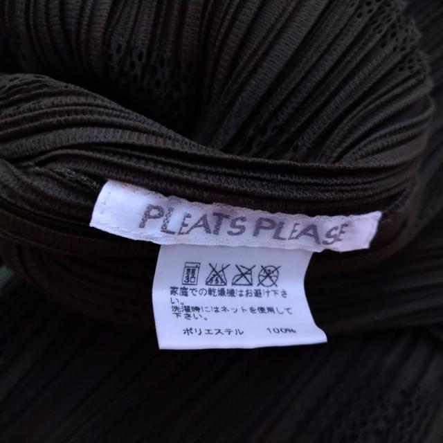 PLEATS PLEASE ISSEY MIYAKE(プリーツプリーズイッセイミヤケ)のプリーツプリーズ 半袖カットソー 4 XL - レディースのトップス(カットソー(半袖/袖なし))の商品写真