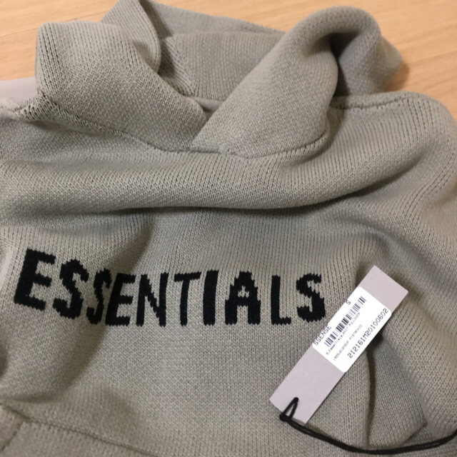 Essential(エッセンシャル)の ESSENTIALS エッセンシャルズ グリーン ニット フーディ メンズのトップス(ニット/セーター)の商品写真