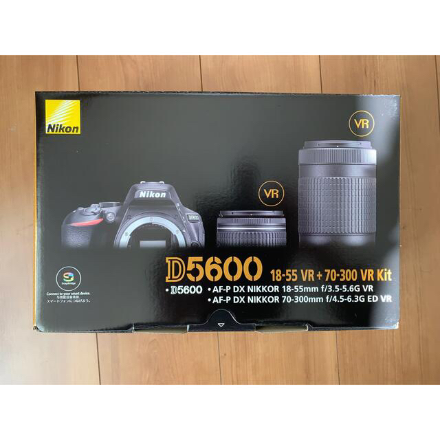 ニコン D5600 ダブルズームキット 新品未使用品 デジタル一眼 ニコン D5600 ダブルズームキット 新品未使用品 デジタル一眼