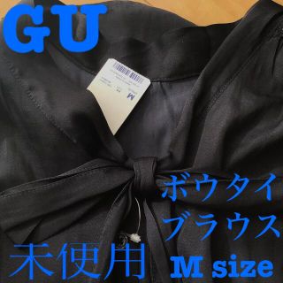 ジーユー(GU)の✨未使用✨GU✨ジーユー✨ボウタイブラウス　七分袖　ネイビー　M(シャツ/ブラウス(長袖/七分))