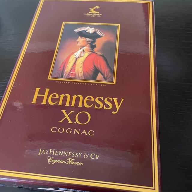 ヘネシーX.O Cognac Hennessy 金キャップ 箱付き 700ml 食品/飲料/酒の酒(ブランデー)の商品写真