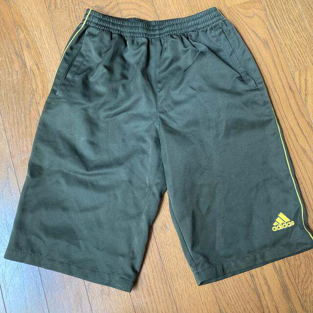 adidas(アディダス)のadidas  男児　トレーニングハーフパンツ キッズ/ベビー/マタニティのキッズ服男の子用(90cm~)(パンツ/スパッツ)の商品写真