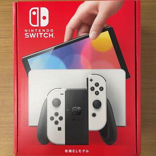 ニンテンドースイッチ(Nintendo Switch)の【本日発送・未開封】 Nintendo Switch 有機ELモデル ホワイト (家庭用ゲーム機本体)