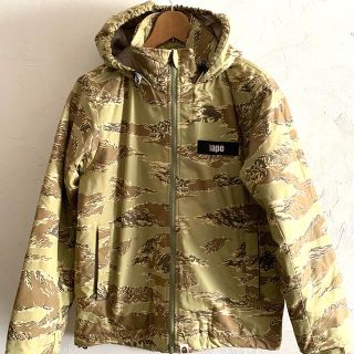 アベイシングエイプ(A BATHING APE)の【未使用】アベイシングエイプ ミリタリージャケット　中綿ブルゾン　カモフラ(ミリタリージャケット)