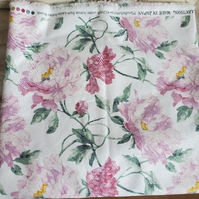 Order用{生地見本④}LAURA ASHLEY×yuwa 小物 | dermascope.com