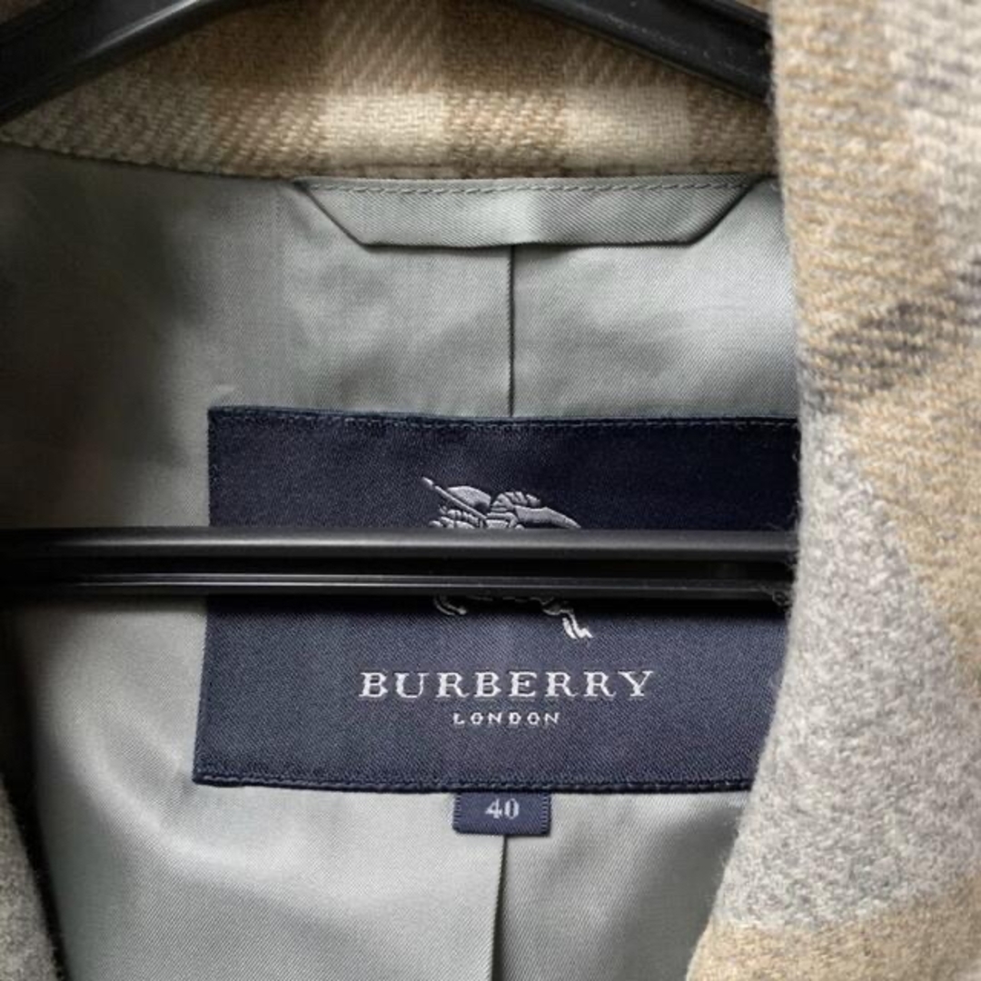 BURBERRY(バーバリー)の素敵！！バーバリーのコート レディースのジャケット/アウター(ピーコート)の商品写真