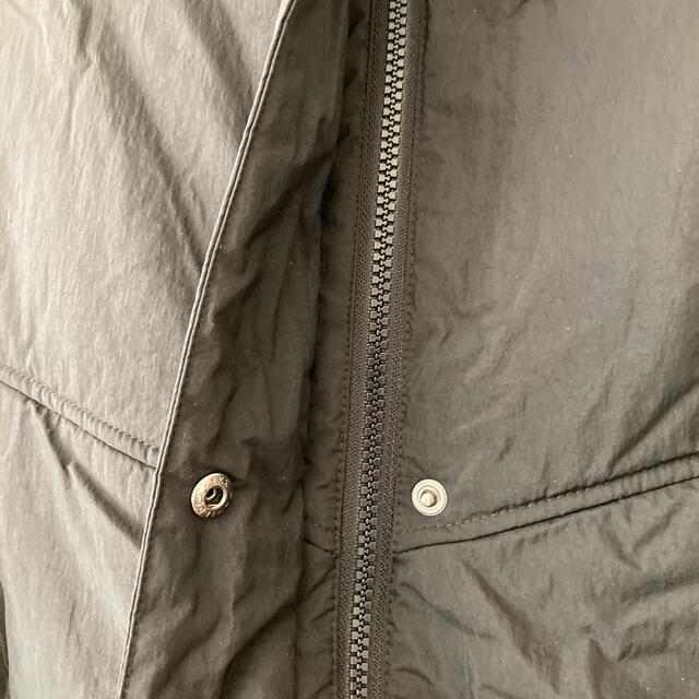 GU(ジーユー)のダウン　ブラック　L レディースのジャケット/アウター(ダウンジャケット)の商品写真
