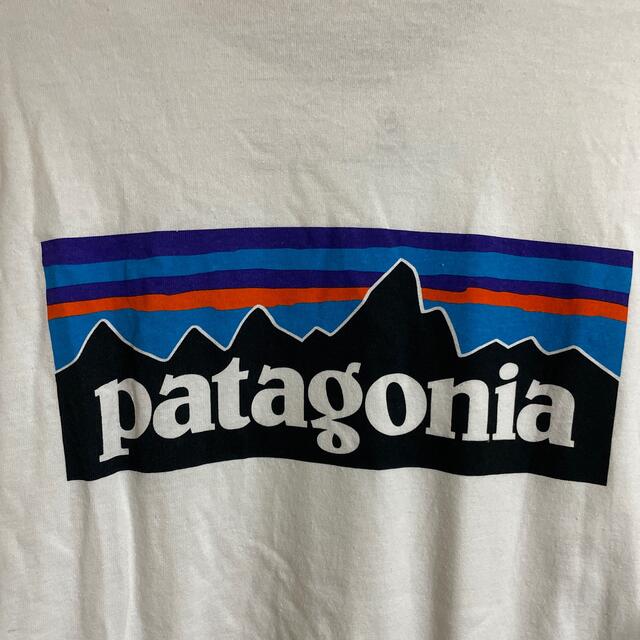 patagonia(パタゴニア)のパタゴニア　Tシャツ　L レギュラーフィット メンズのトップス(Tシャツ/カットソー(七分/長袖))の商品写真