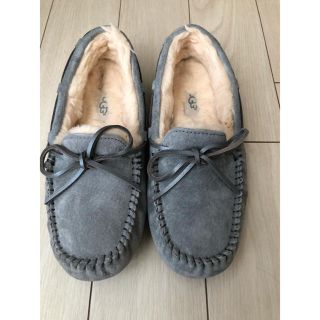 アグ(UGG)のUGG モカシン ダコタ　メタリック　グレー　22cm(スリッポン/モカシン)