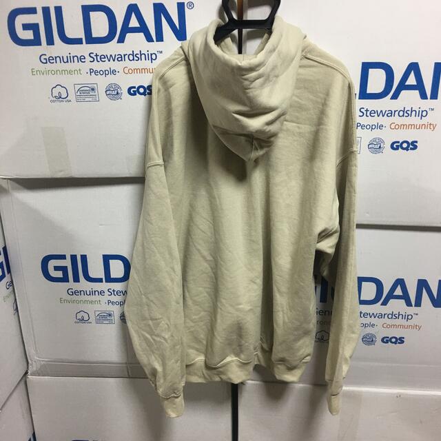 GILDAN(ギルタン)のGILDANギルダンのパーカー★ベージュ系サンド★Mサイズ☆サンドベージュ メンズのトップス(パーカー)の商品写真