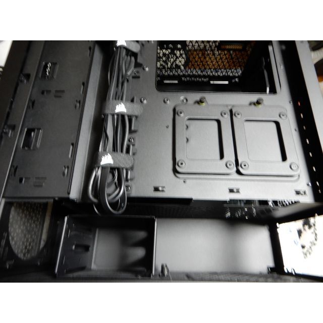 CORSAIR 4000D エアフロー強化ガラス製ミドルタワー ATX PCケー 1