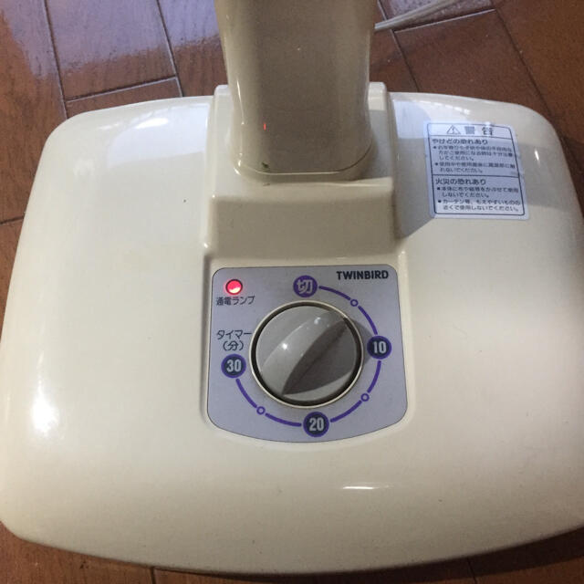 赤外線治療器 (TWINBIRD RB-2251) 1