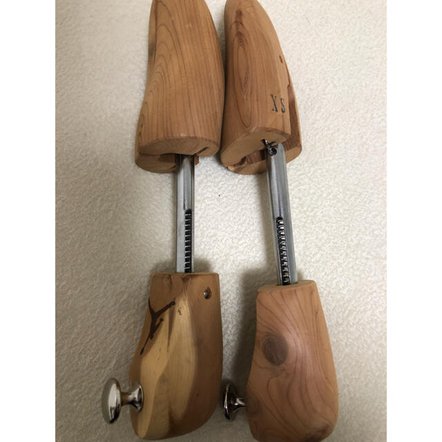 シューキーパー by ストウ's shop|ラクマ JORDANの通販 安いお得