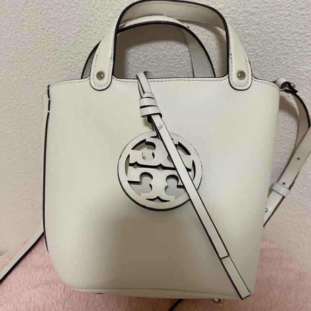 Tory Burch - トリーバーチ ミラーミニバケットバッグの通販 by ...