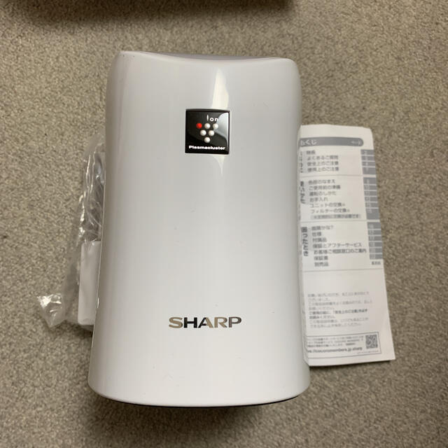 SHARP(シャープ)のシャープ パーソナル保湿イオン発生器 プラズマクラスター ハイグレードホワイト スマホ/家電/カメラの生活家電(空気清浄器)の商品写真