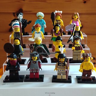 レゴ(Lego)のレゴミニフィギュアシリーズ(初期シーズン)16体(積み木/ブロック)