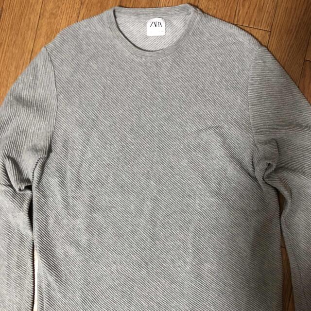 ZARA(ザラ)のZARA インナーカットソー長袖　グレー　Lサイズ メンズのトップス(Tシャツ/カットソー(七分/長袖))の商品写真