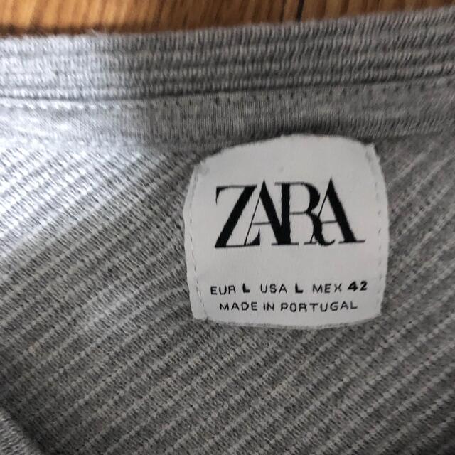 ZARA(ザラ)のZARA インナーカットソー長袖　グレー　Lサイズ メンズのトップス(Tシャツ/カットソー(七分/長袖))の商品写真