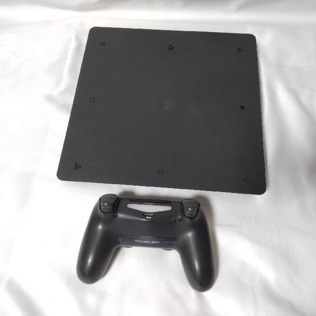 PlayStation4(プレイステーション4)のPS4 ジェットブラック 薄型 CUH-2200A500GBモデル 専用です エンタメ/ホビーのゲームソフト/ゲーム機本体(家庭用ゲーム機本体)の商品写真