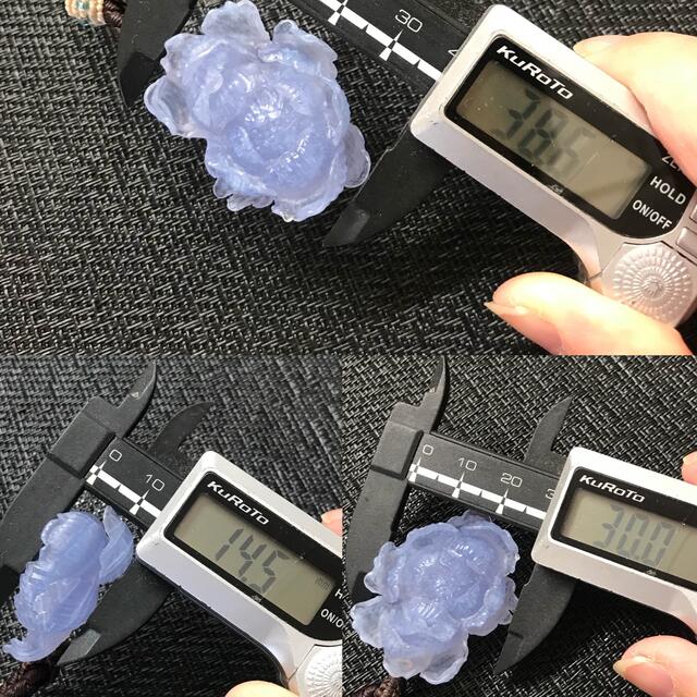 ゴビ石-770 ゴビ瑪瑙 石彫刻 花 青 - 各種パーツ ゴビ石-770 ゴビ瑪瑙 石彫刻 花 青 - 各種パーツ