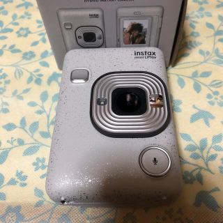 フジフイルム(富士フイルム)のFUJI FILM instax mini LIPLAY STONE WHITE(フィルムカメラ)