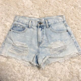 フォーエバートゥエンティーワン(FOREVER 21)のフォーエバー21 ショートパンツ(ショートパンツ)